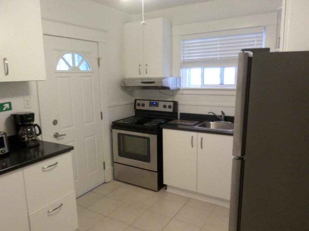 Beautiful, Clean, Quiet 2 Br-In Downtown Ottawa. Parking, Wifi And Netflix Included Lejlighed Eksteriør billede