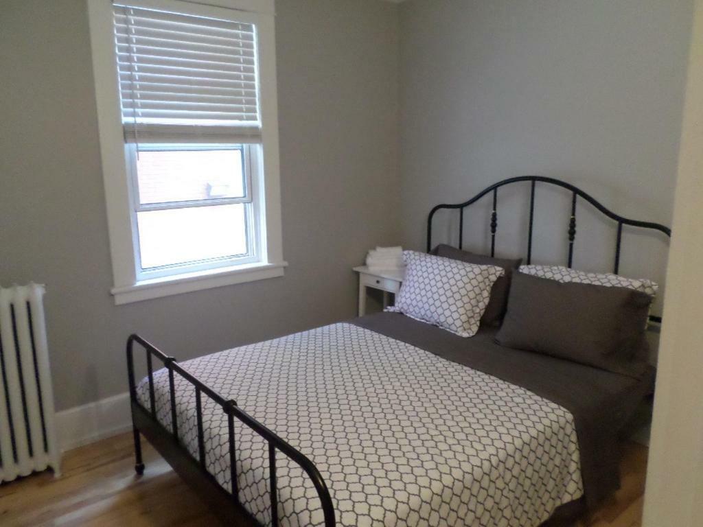 Beautiful, Clean, Quiet 2 Br-In Downtown Ottawa. Parking, Wifi And Netflix Included Lejlighed Eksteriør billede